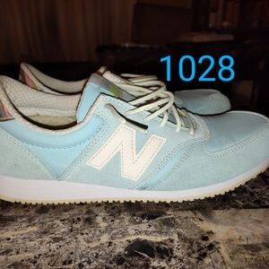 New Balance 420 Women's Sky Blue Sneakers